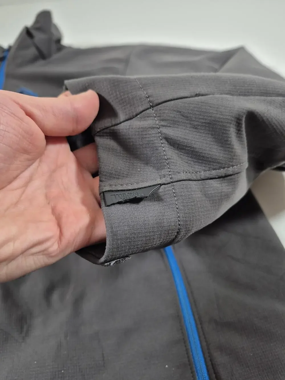 The North Face Jacket Mens Large Gray Primaloft Insulated Full Zip Ski FLAW